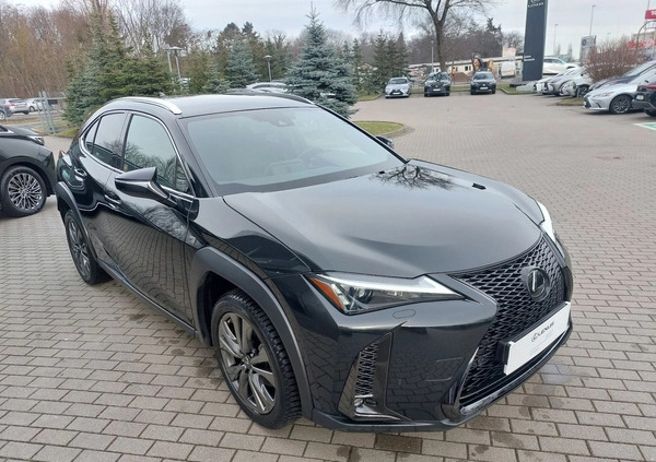 Lexus UX cena 168900 przebieg: 18926, rok produkcji 2022 z Szczecin małe 562